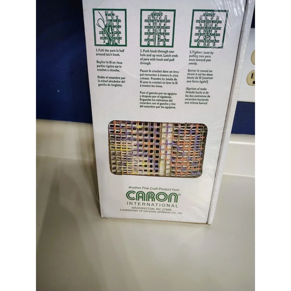 Caron cat latch
